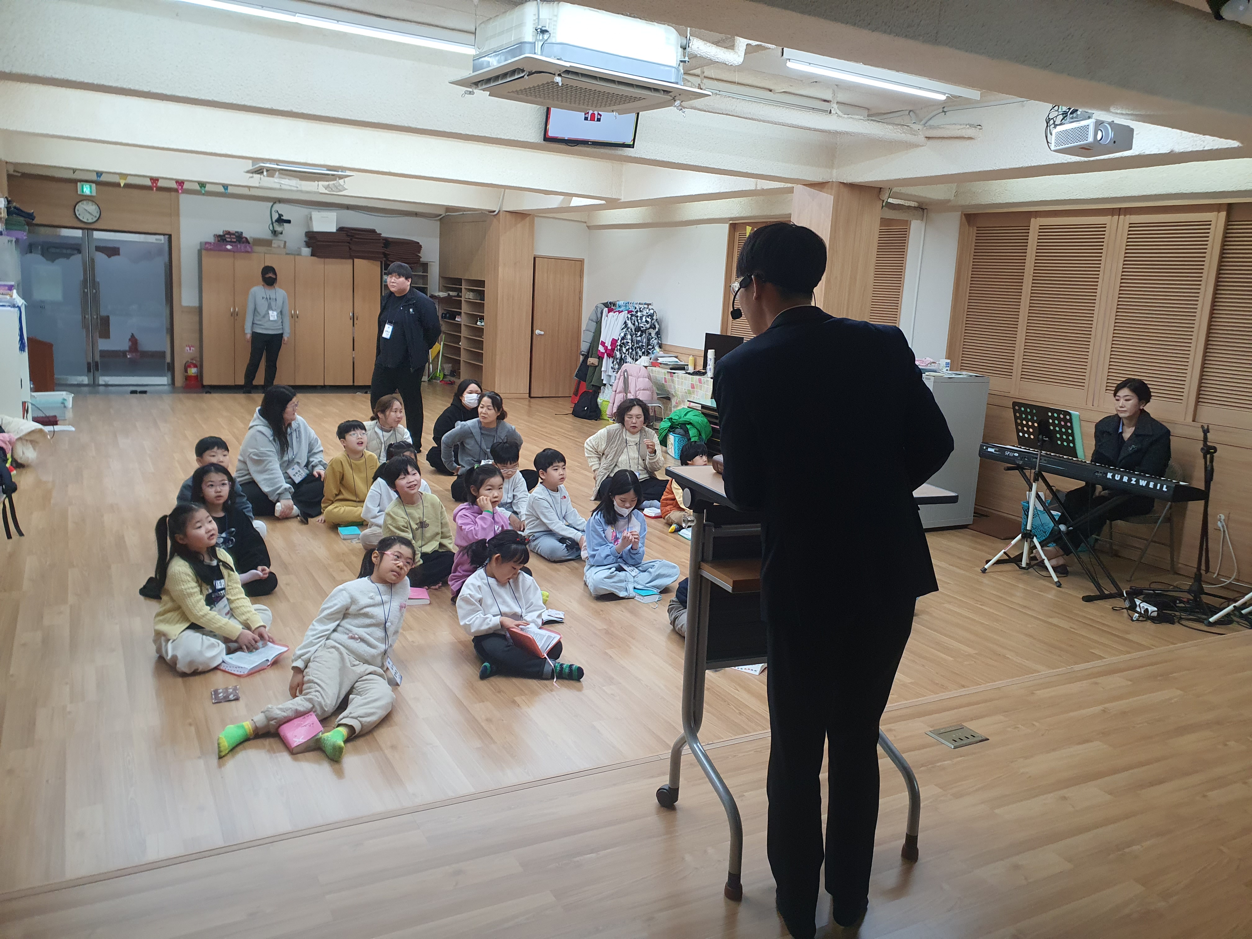 오티 및 개회예배 (12).jpg